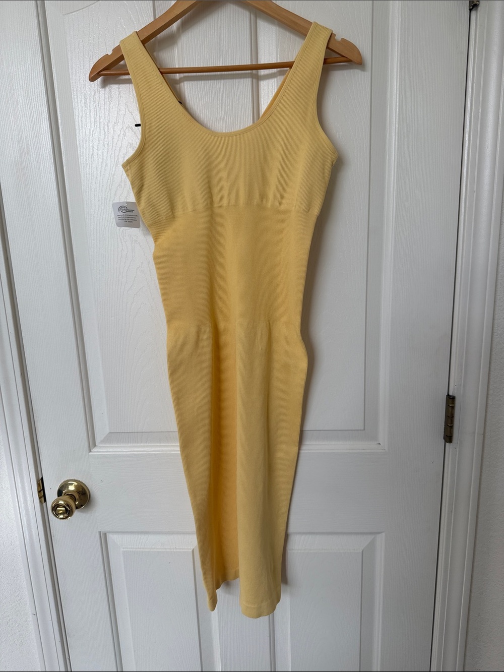 Popilush | BNWT | Butter Yellow Midi Dress - Picture 2 of 5